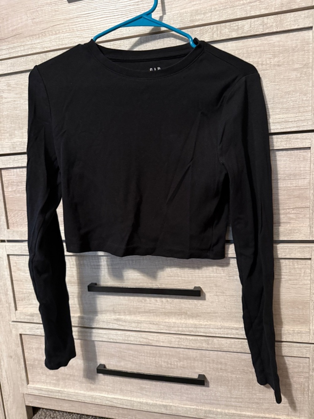 Women's Navy Long-Sleeve Cropped Top